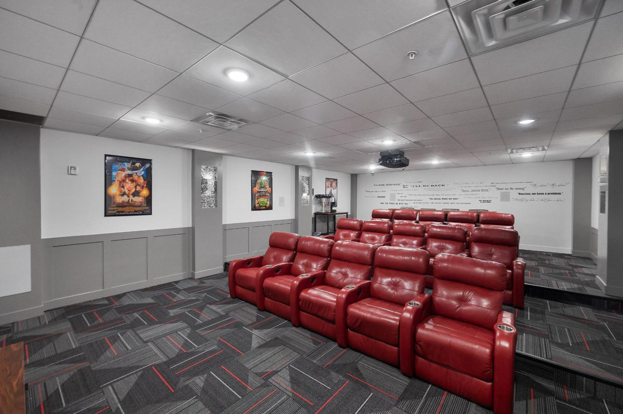 Stunning 1bd Pool, Htub, Gym Near Convention Centre Apartment Salt Lake City