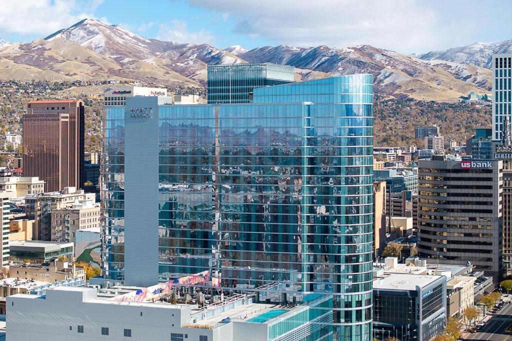 Convention Ctr Studio-designer-spa,pool,gym,parking Apartment *
