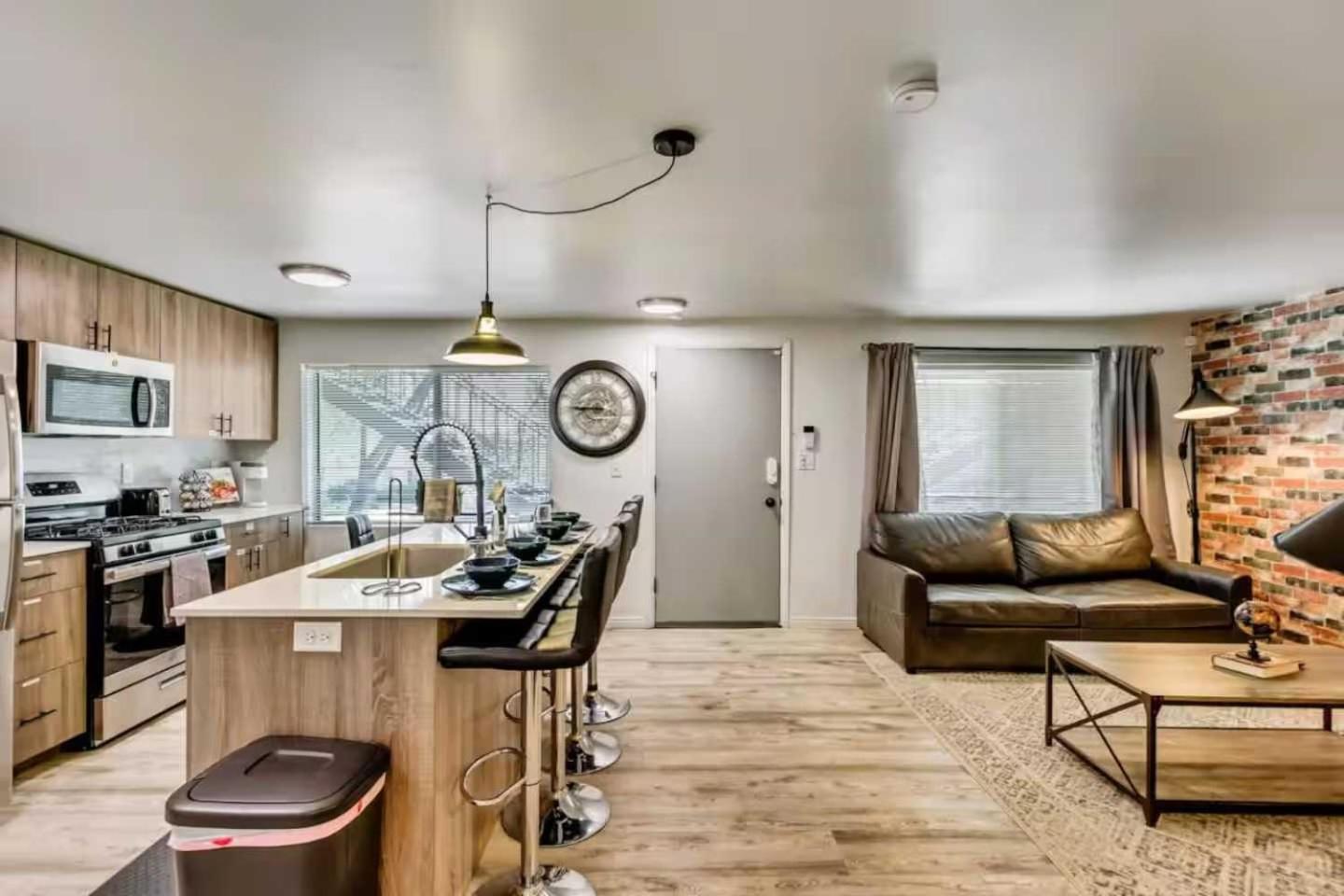 Apartment Charming 2br Close To Slc