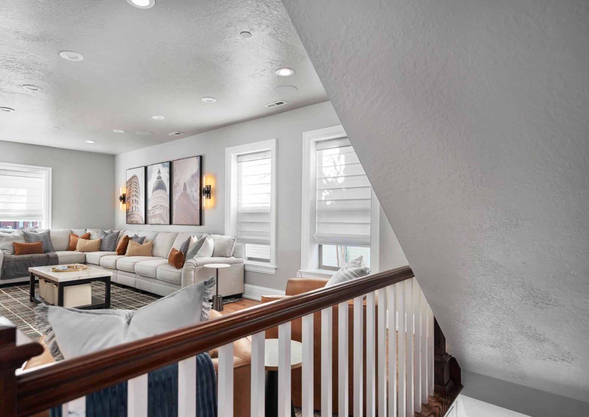 Luxury Downtown Retreat 4br W Hot Tub & Views Holiday home *