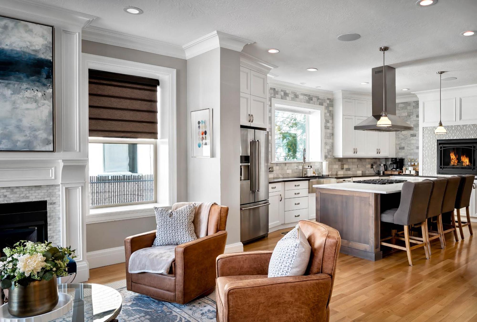 Luxury Downtown Retreat 4br W Hot Tub & Views