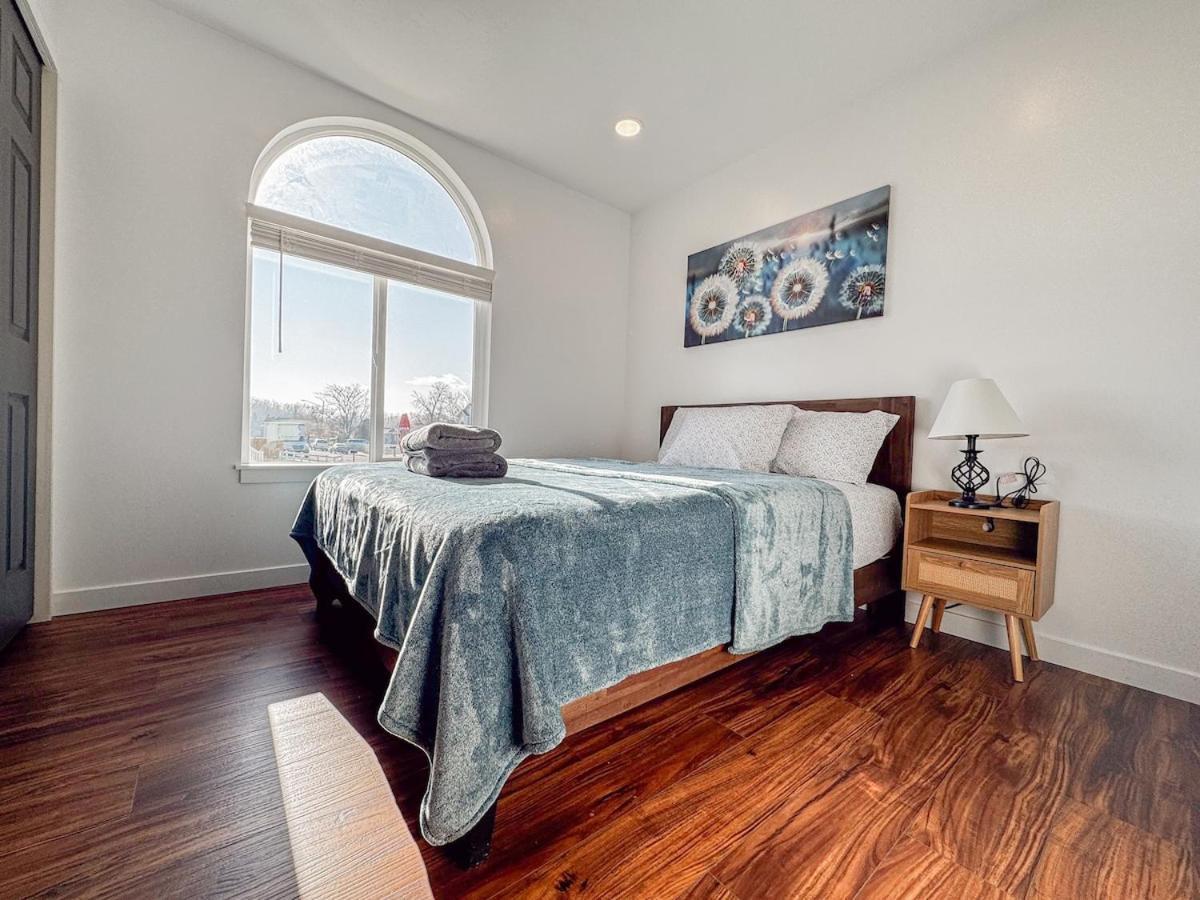 Large Centrally Located Near Airport And Dt Slc Holiday home *