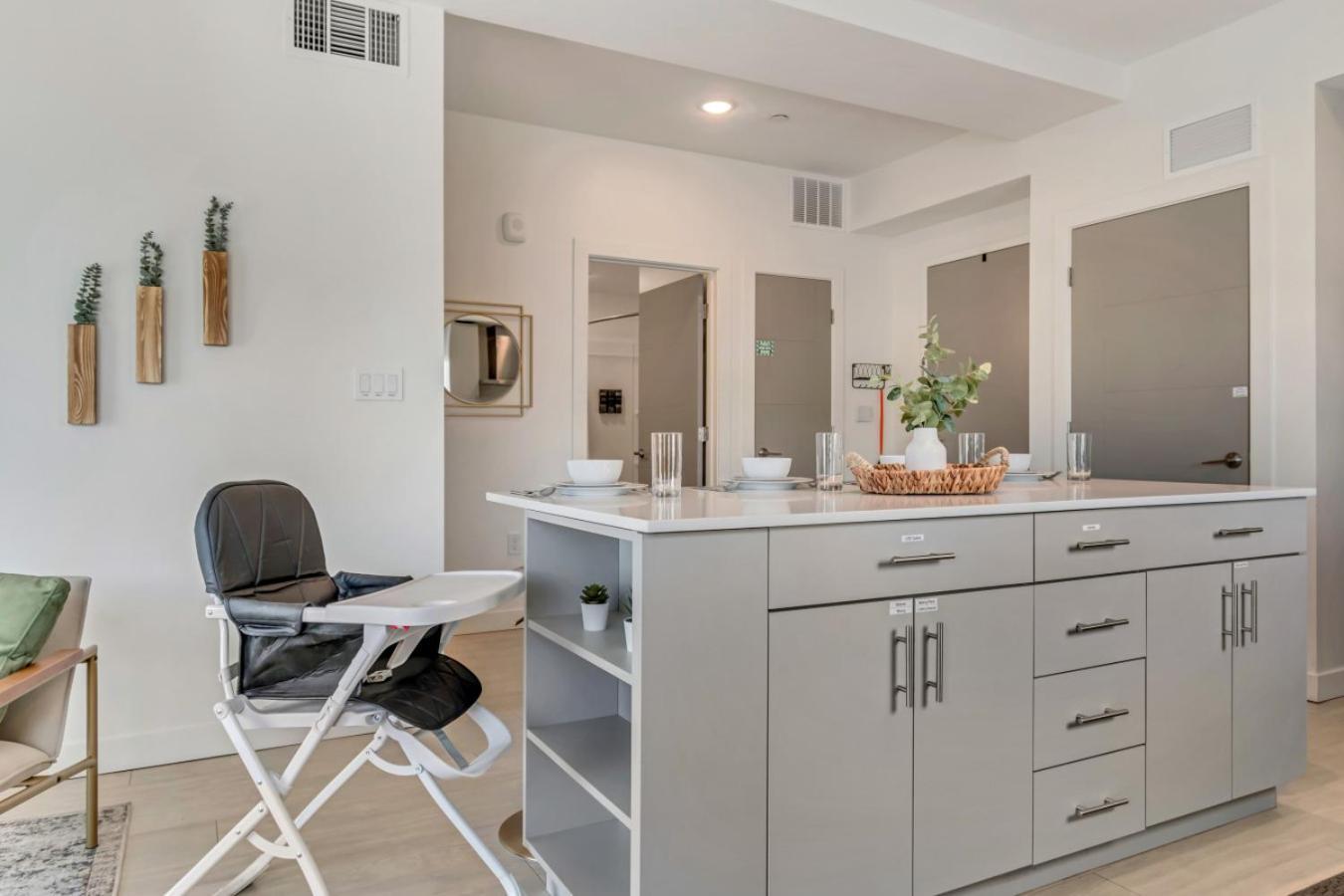 Paperbox By Cdh - Meadow Apartment