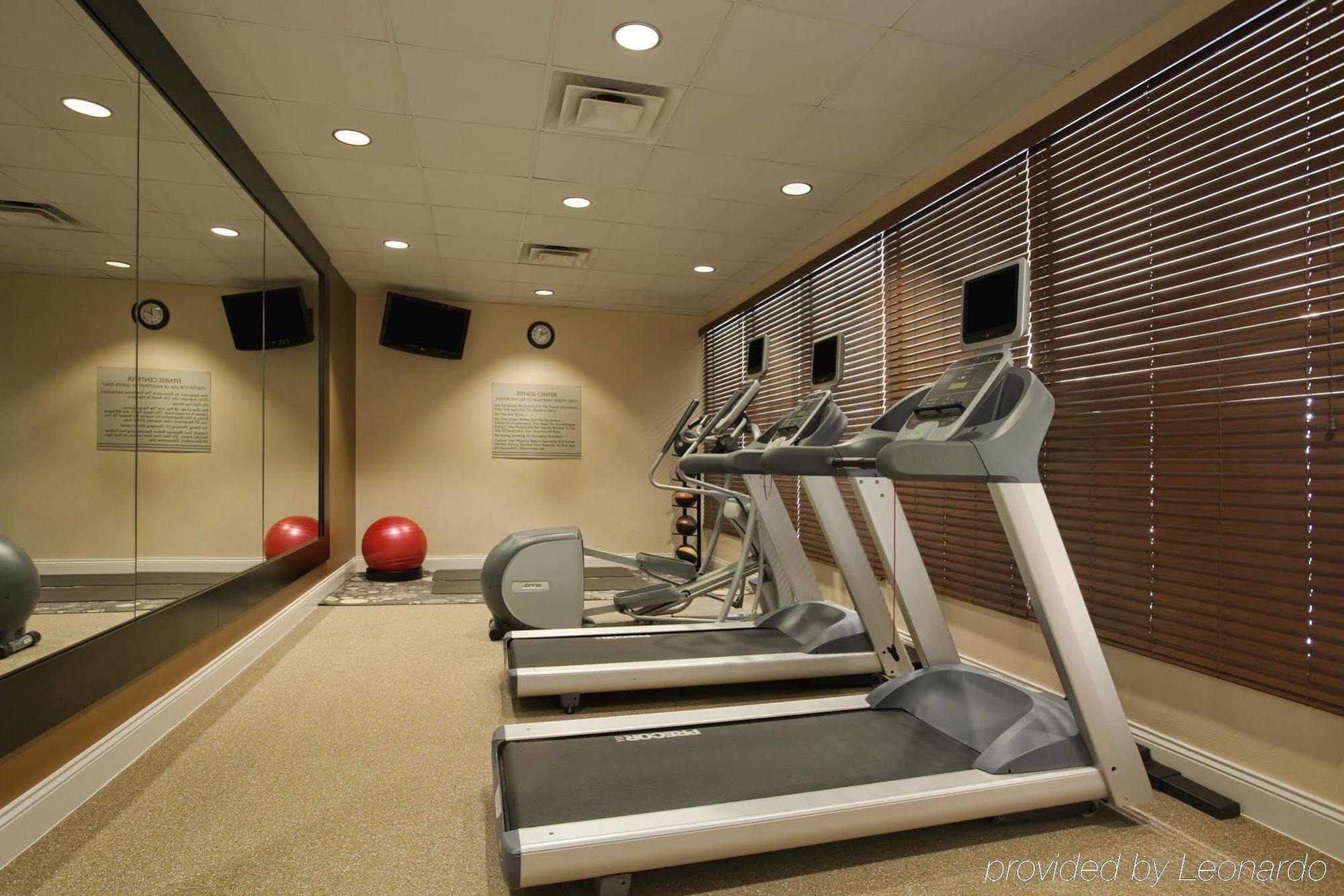 Hilton Garden - Salt Airport Hotel 3*