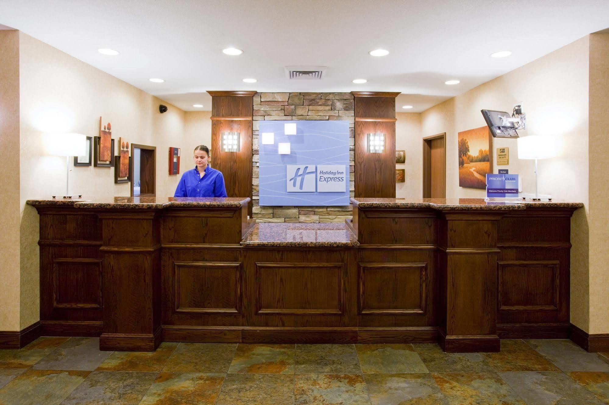 Express Airport East By Ihg Hotel Salt Lake City