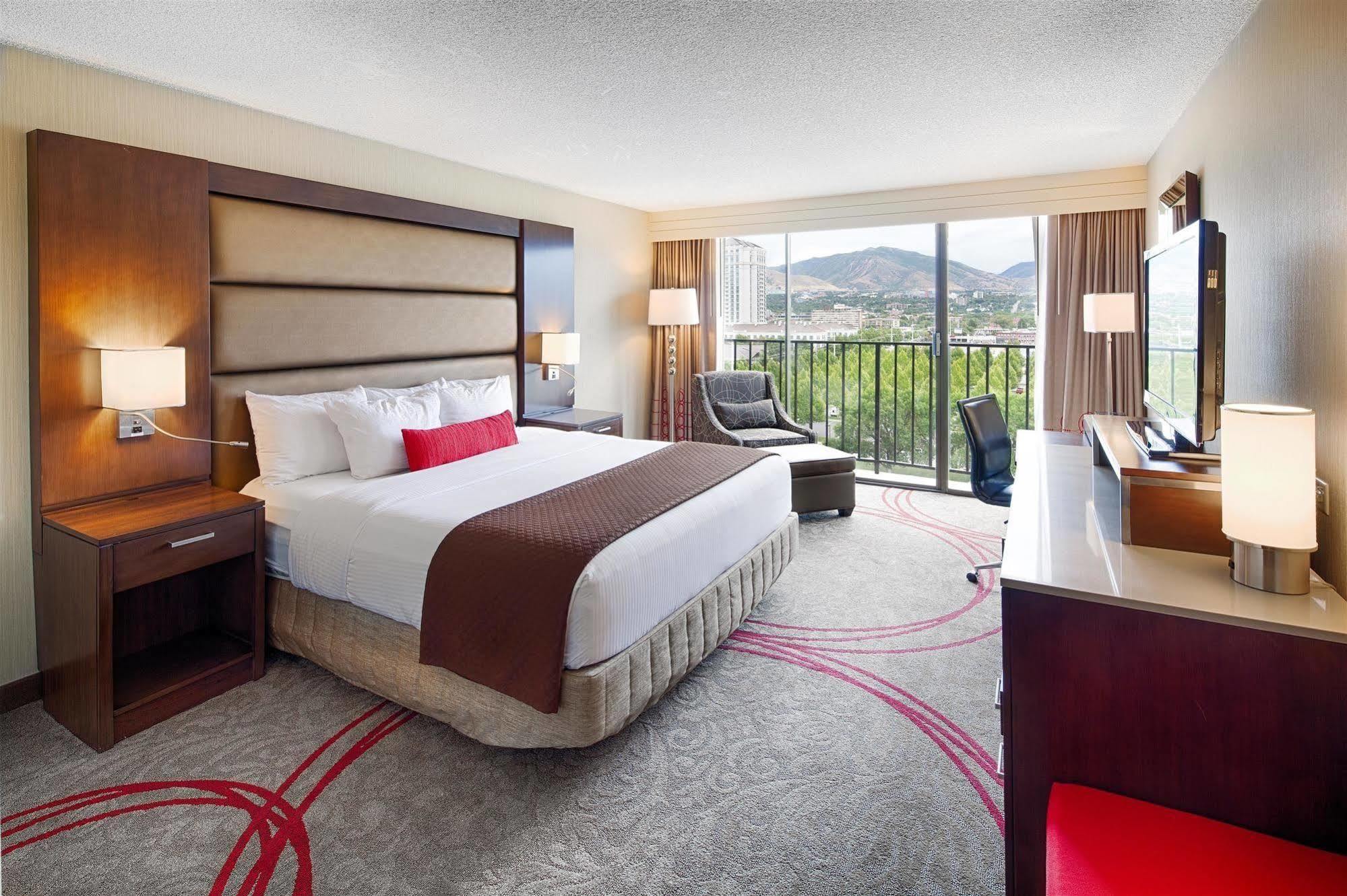 Rl Salt Hotel