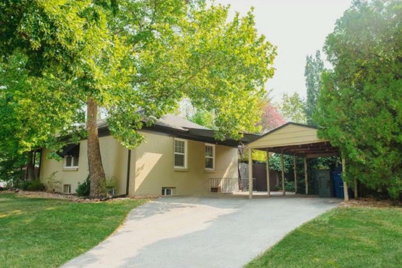 Exquisite Salt Lake House Near Foot Of Mountains Holiday home *