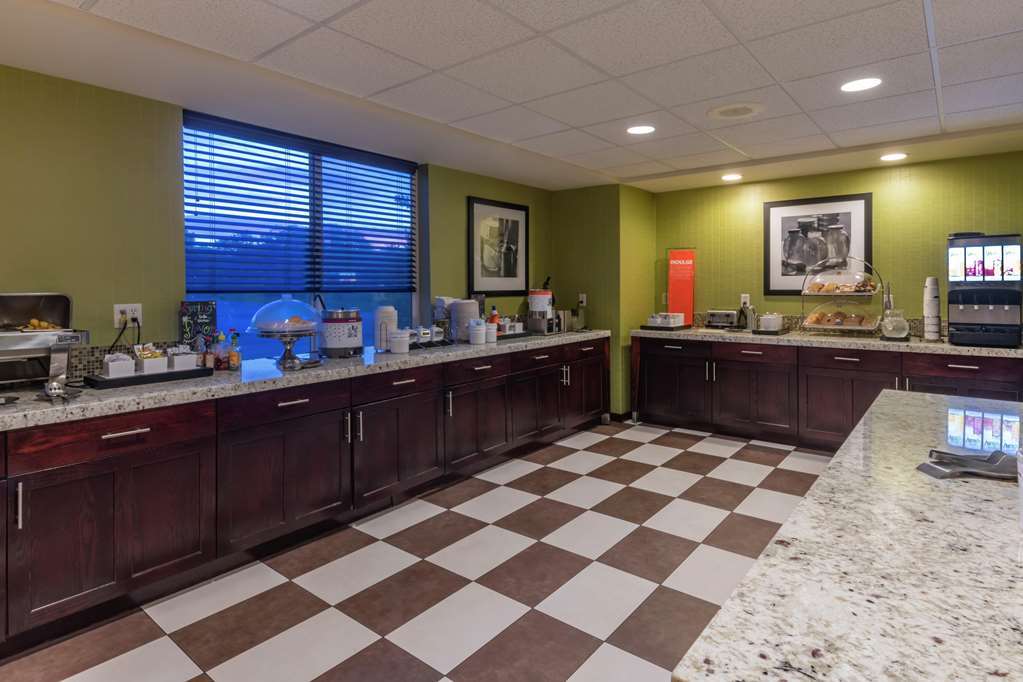 Hotel Hampton Salt