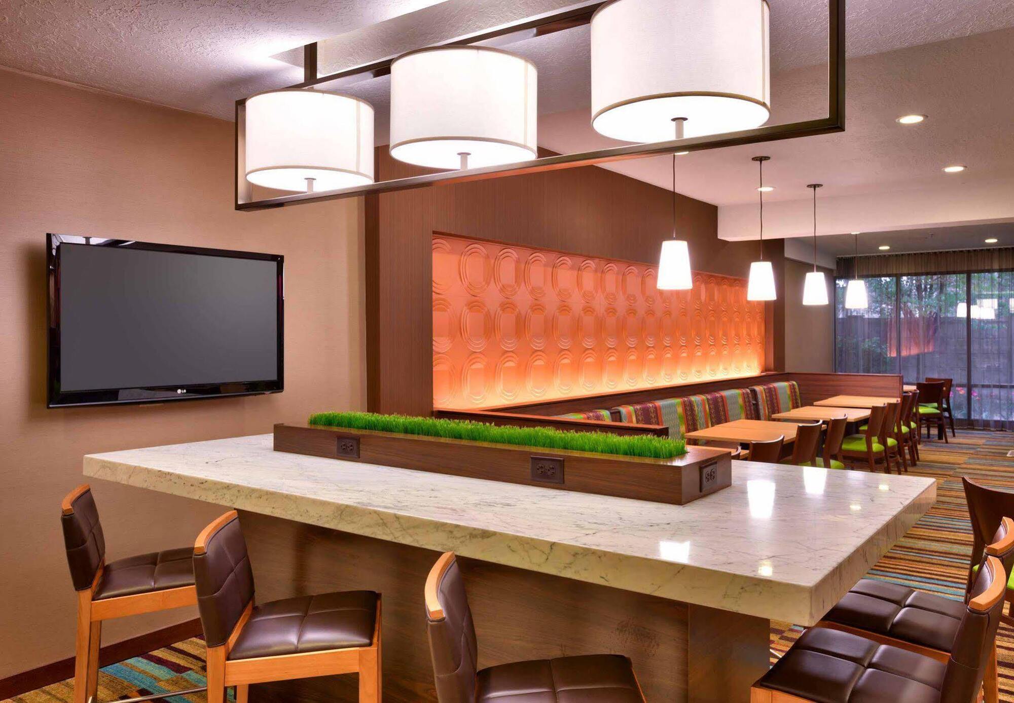 Courtyard By Marriott Salt Downtown