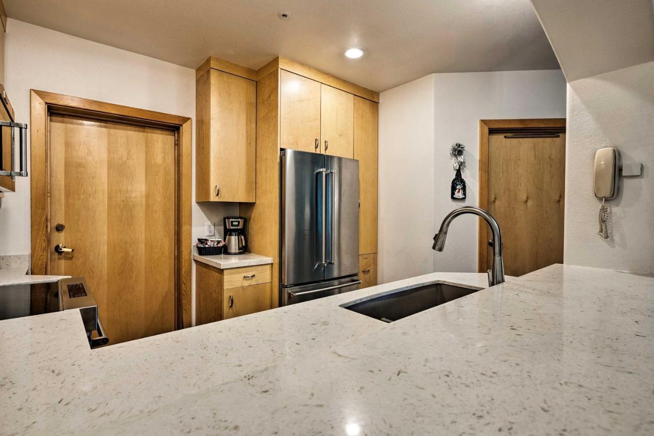 Ski-inandski-out Solitude With Rooftop Hot Tub! Apartment *