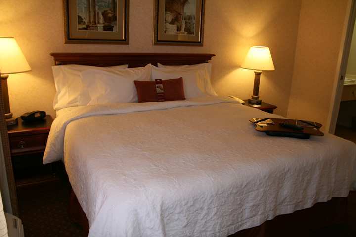 Hotel Hampton & Salt Airport 3*