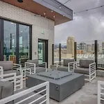 Dt Slc Rooftop Pool Hot Tub King Bed Parking