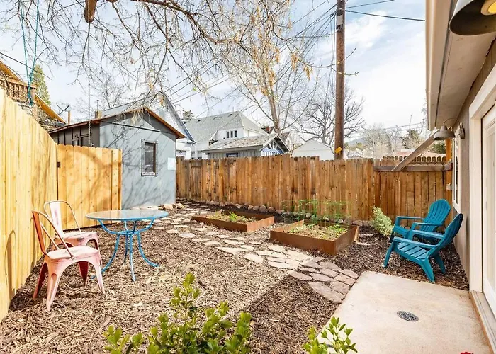 Adorable & Pet Friendly-Close To U And Downtown!