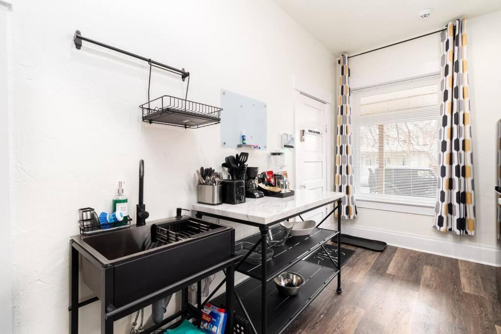 Bee Our Guest! Slc Cozy Beehive Apartment *