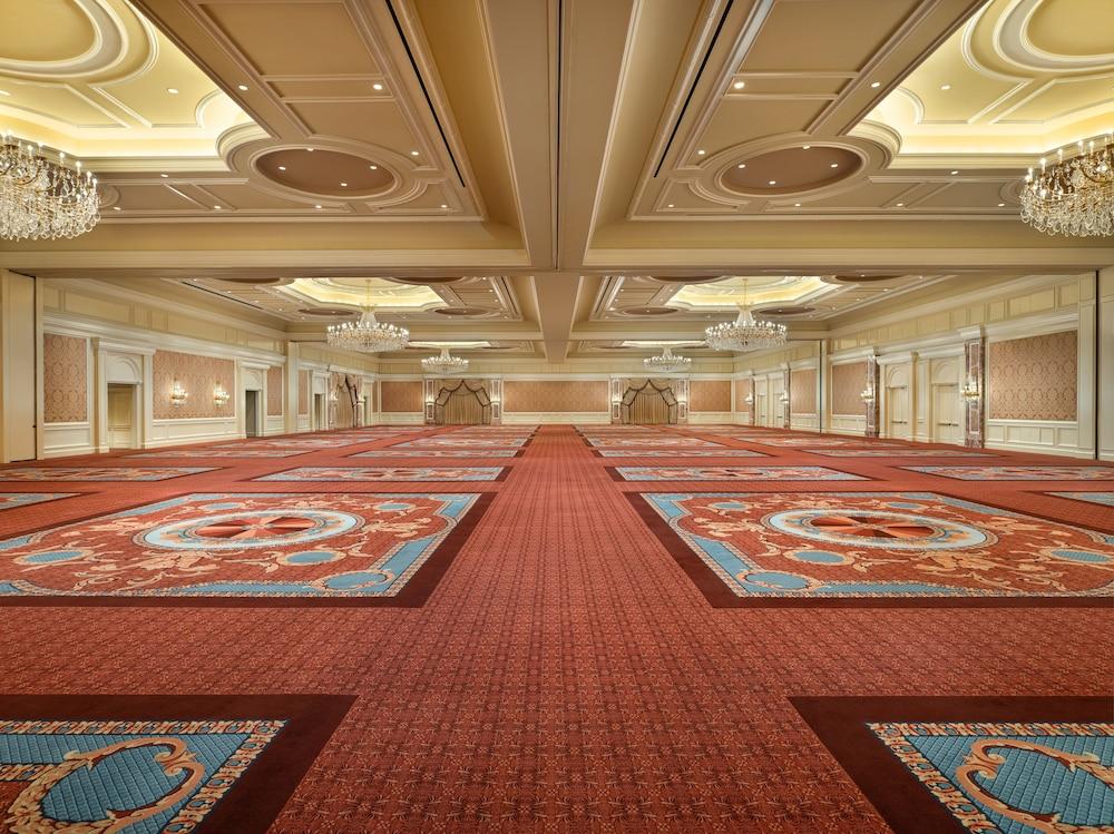 Grand America