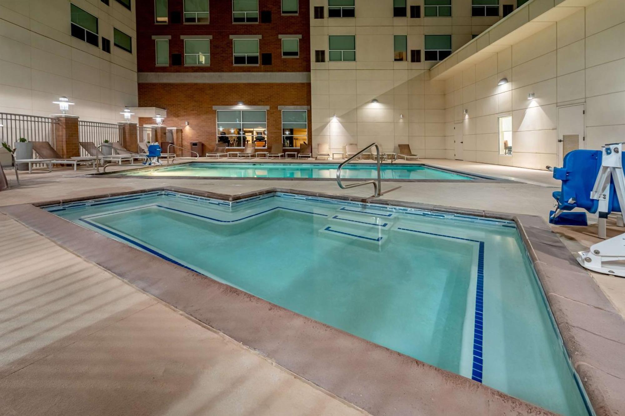 Hyatt House Salt Downtown Hotel 3*