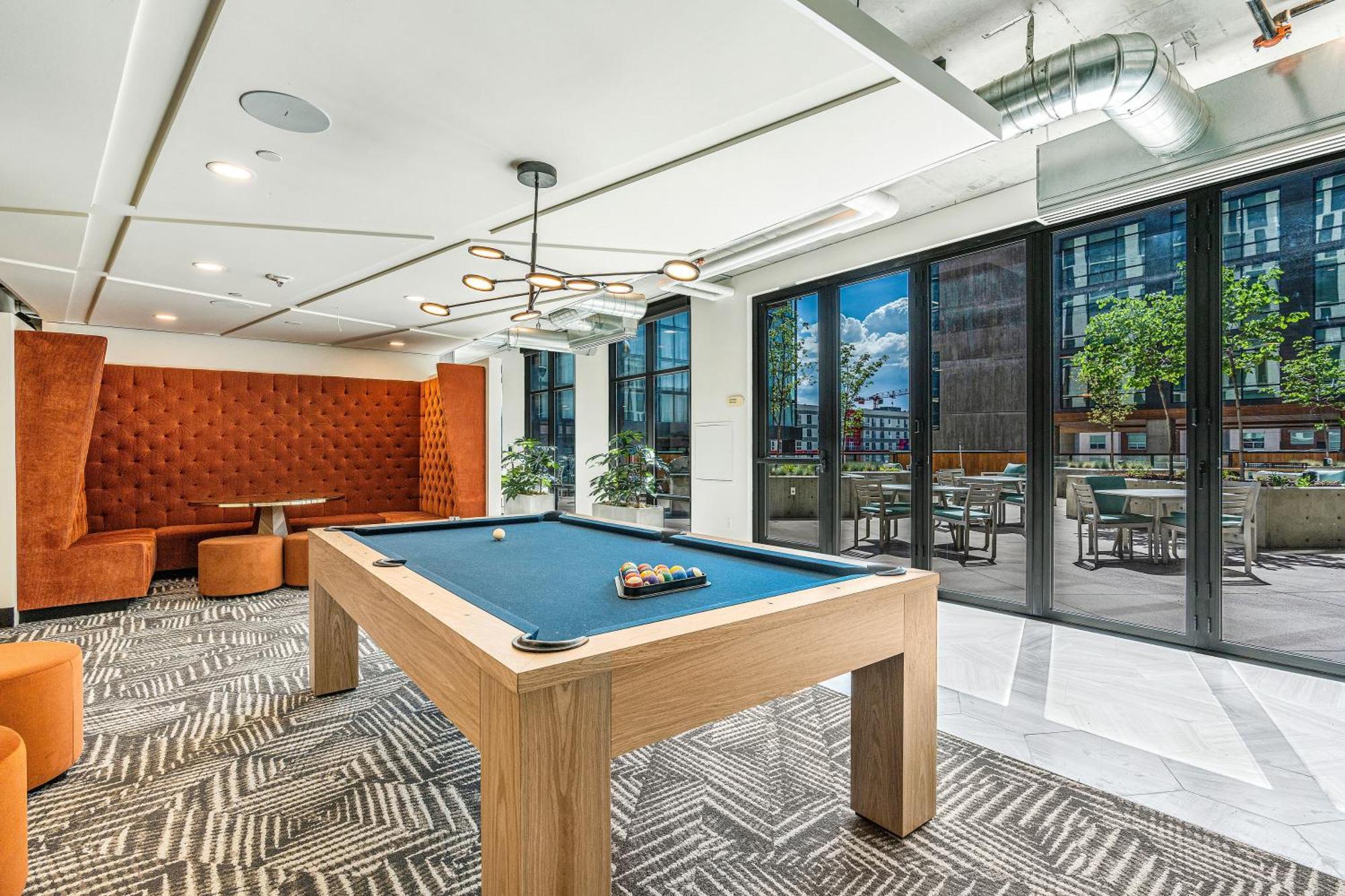 Apartment Exceptional 1bd Ba-pool Htub Gym Salt Lake City