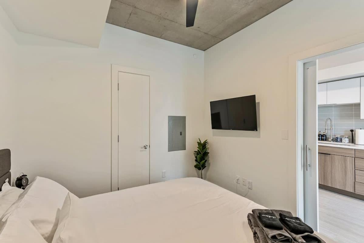 Apartment Dt Slc Rooftop Pool Hot Tub King Bed Parking