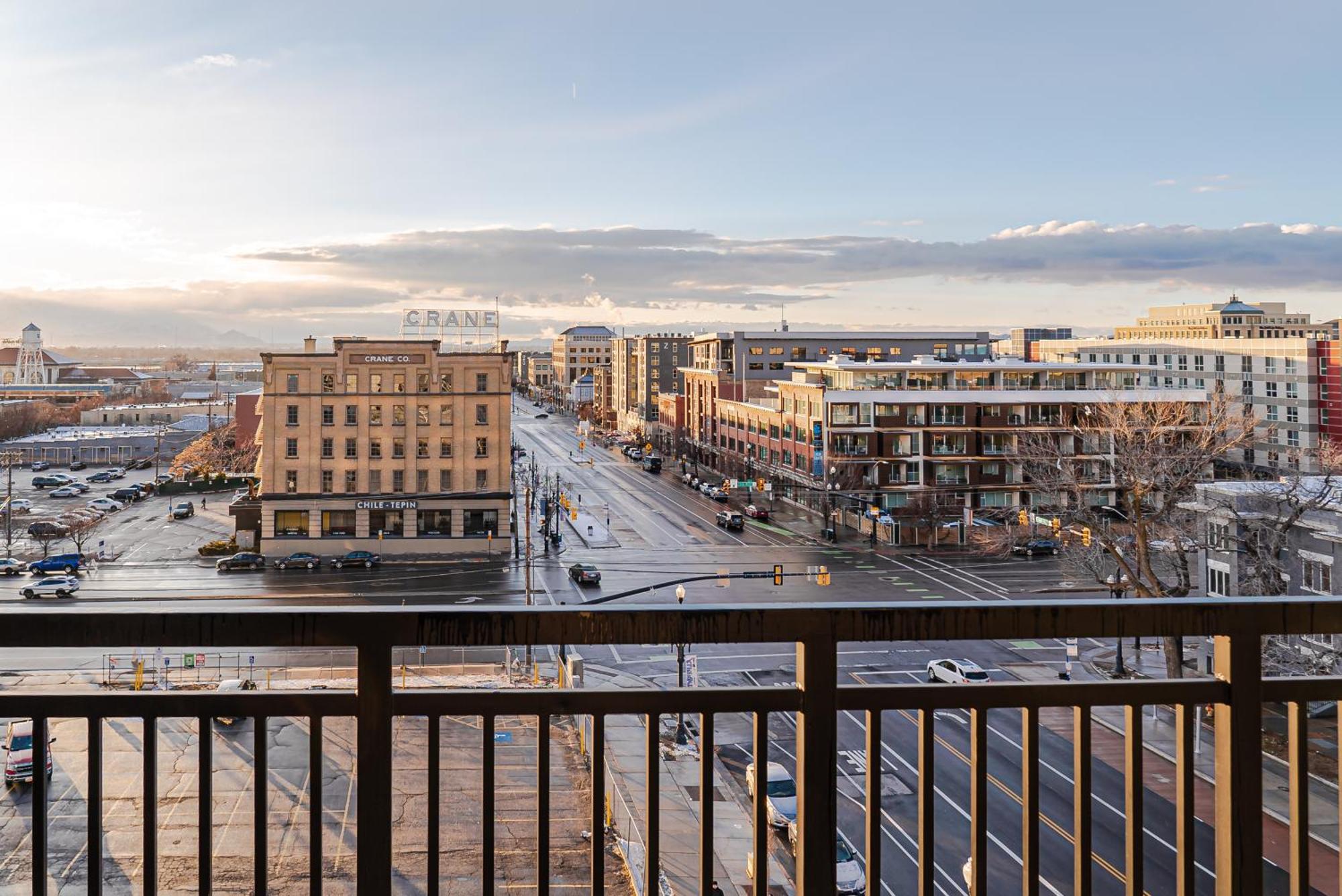 Apartment Capital Views 2br 2ba Pool,gym,convention Centre *
