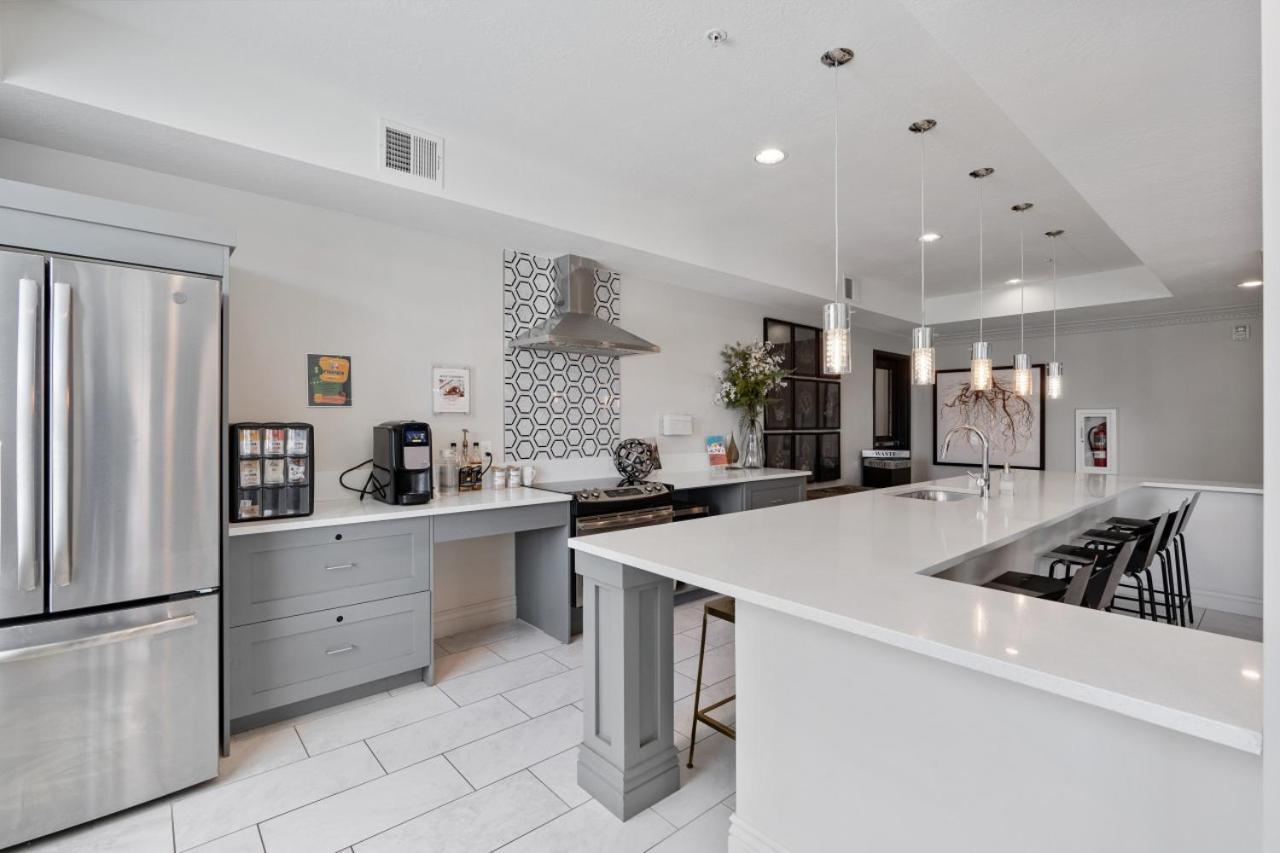 Stylish 1br W Gym, Walk To Temple Square *