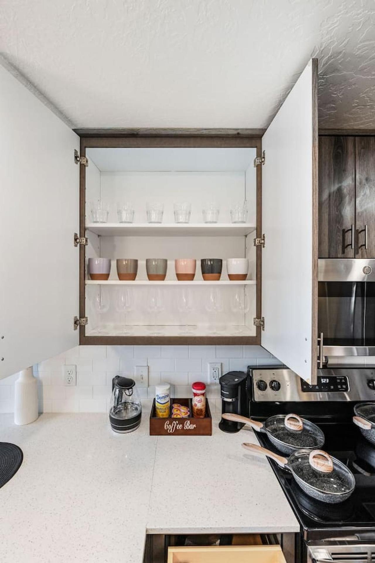 Stylish 1br W Gym, Walk To Temple Square Apartment