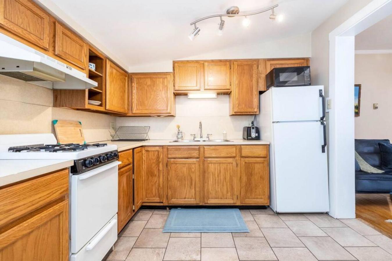 Historic Avenues Loft-walk Downtown-40 Mins To Apartment *