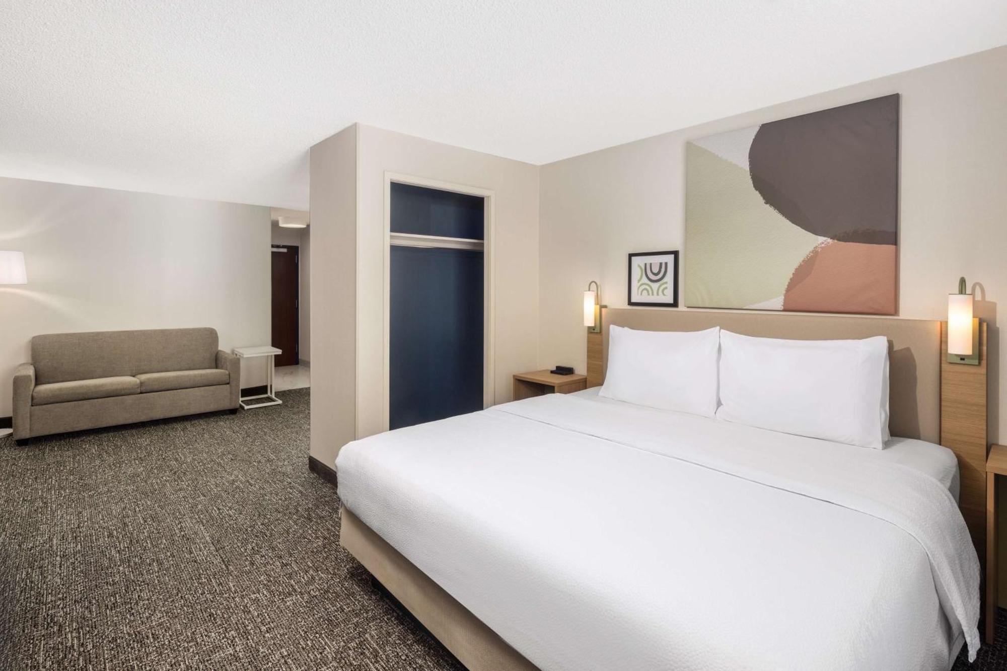 Spark By Hilton Salt Airport