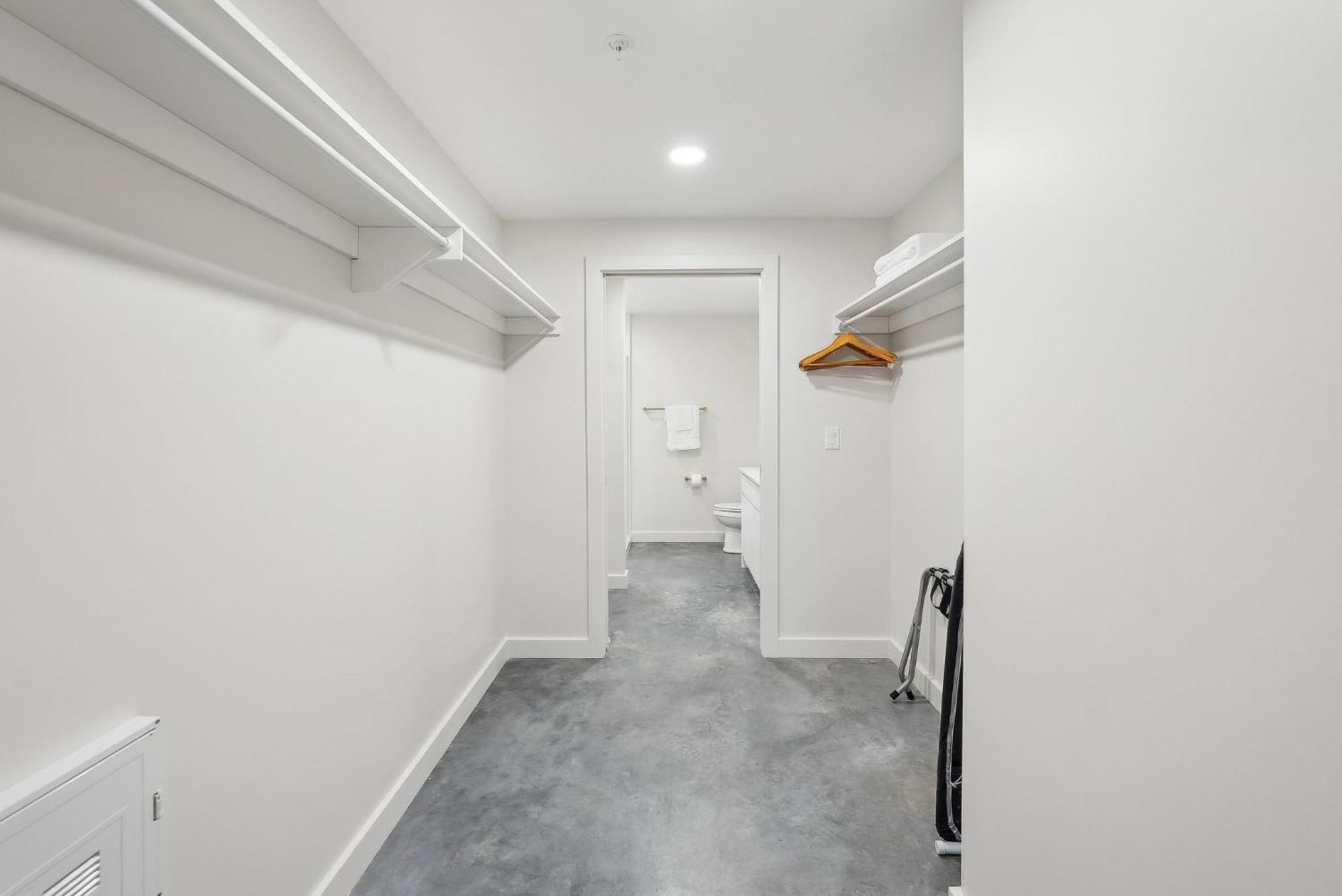 Placemakr Salt Hotel
