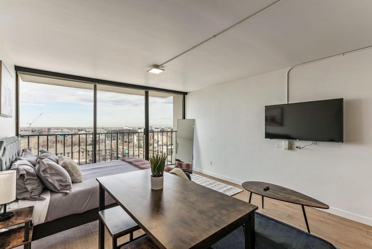 High Rise 11th Floor Views Free Pkg Gym Apartment Salt Lake City