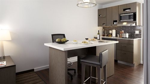 Hotel Hyatt House Salt Downtown 3*