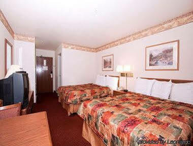 Hotel Royal Airport Salt 2*